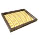 Plateau de table rectangle Caupona 30x40cm Pin massif foncé et Motif Zigzag Jaune et Blanc