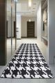 Tapis Cemani 100x180cm Velours Motif Pied de poule Noir et Blanc